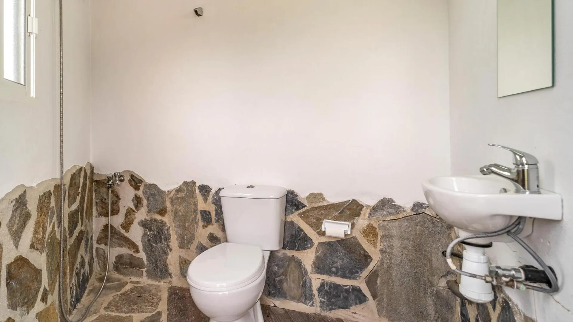 Holiday home Lovely Home In Algarinejo With Private Swimming Pool, Can Be Inside Or Outside