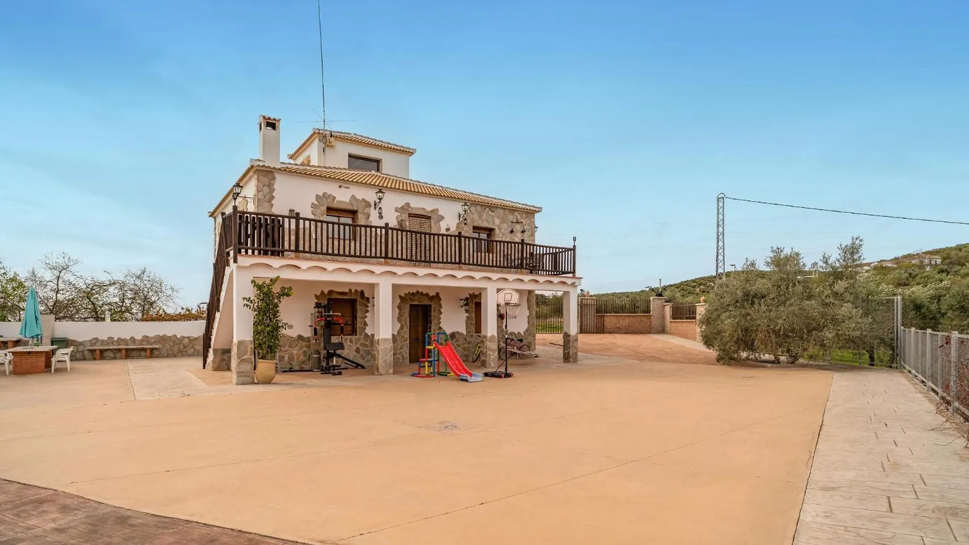 Holiday home Lovely Home In Algarinejo With Private Swimming Pool, Can Be Inside Or Outside